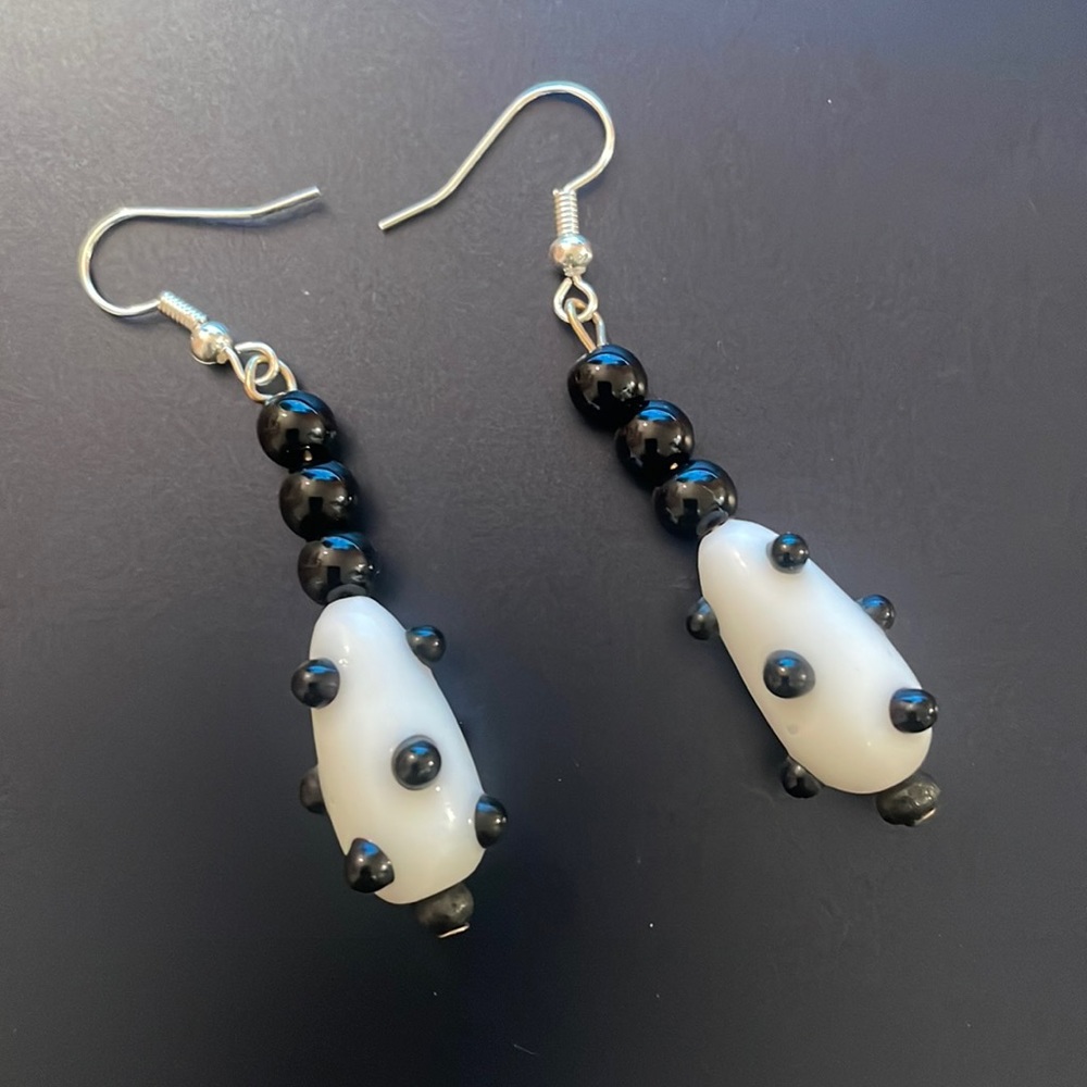 Spotted drop earrings